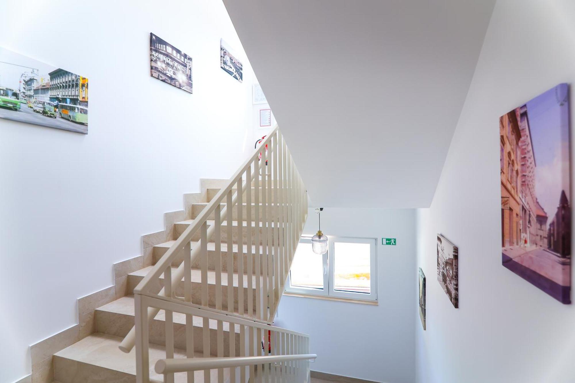 Apart Hotel Asteria Ljubljana Bagian luar foto